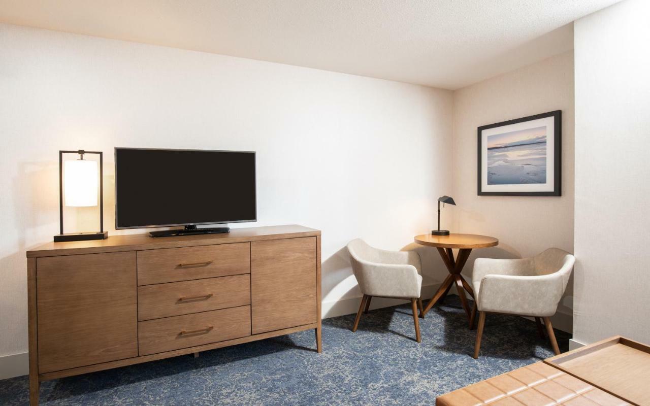 Hotel Pomeroy Mcmurray Fort Mcmurray